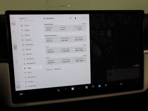 Used 2023 Tesla Model X Plaid image 42