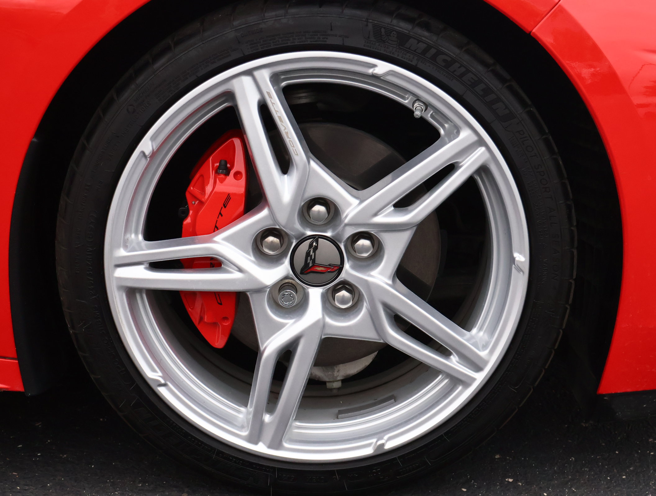 Used 2021 Chevrolet Corvette Stingray Premium Cpe w/ Engine Appearance Package RWD image 25