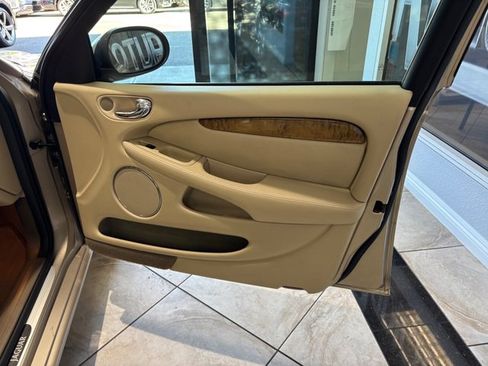 Used 2004 Jaguar X-TYPE 3.0 AWD/4WD image 5