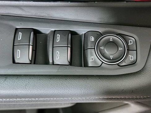 Used 2026 Chevrolet Tahoe High Country AWD/4WD image 23