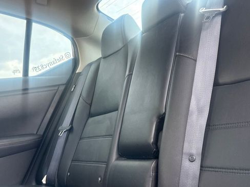 Used 2023 Nissan Sentra SR w/ SR Premium Package FWD image 38