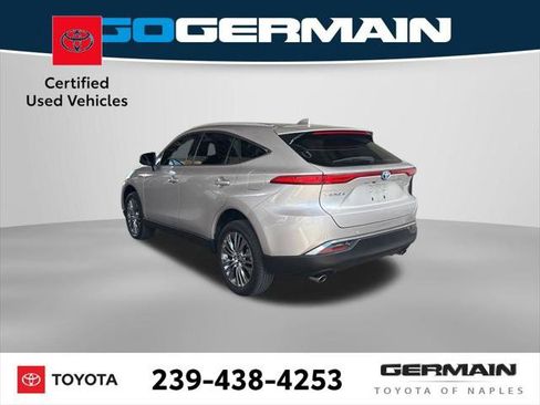 Certified 2024 Toyota Venza XLE image 4