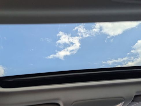 Used 2023 Toyota RAV4 XLE w/ Convenience Package image 27