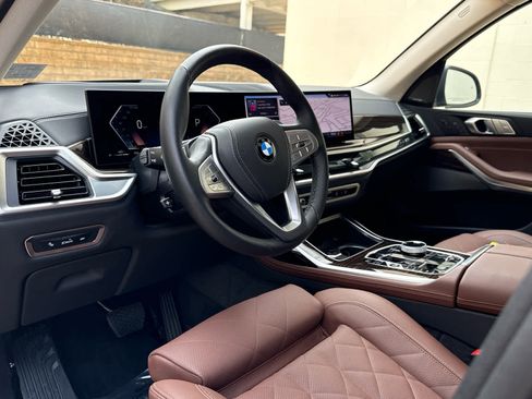 Certified 2026 BMW X7 xDrive40i image 12