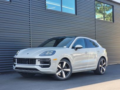 New 2025 Porsche Cayenne Turbo