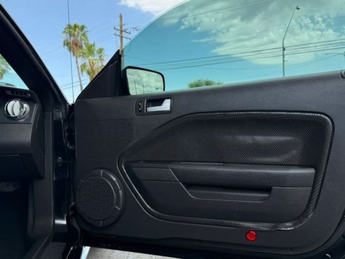 Used 2007 Ford Mustang GT Premium RWD image 32