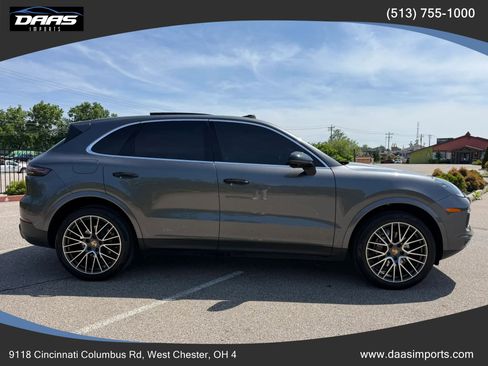 Used 2019 Porsche Cayenne AWD/4WD image 12