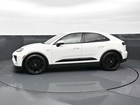 New 2025 Porsche Macan 4 Electric AWD/4WD image 2