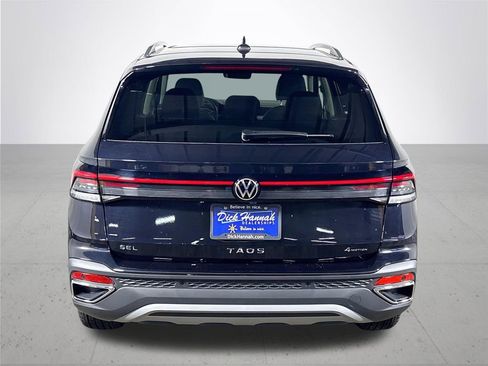 New 2025 Volkswagen Taos SEL image 7