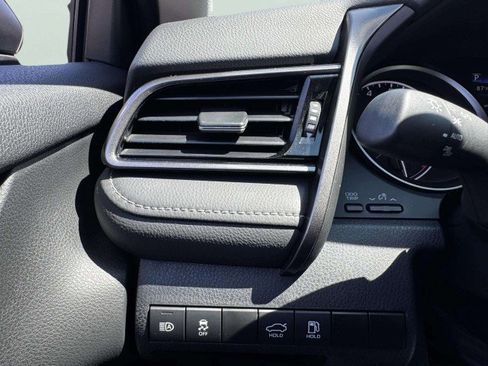 Used 2024 Toyota Camry SE image 22