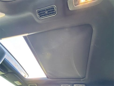 Used 2021 Ford Expedition Max XLT image 15