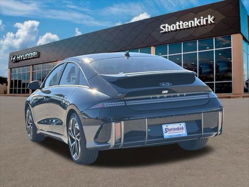 New 2025 Hyundai Ioniq 6 SEL RWD image 5