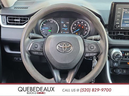Used 2021 Toyota RAV4 LE AWD/4WD image 12
