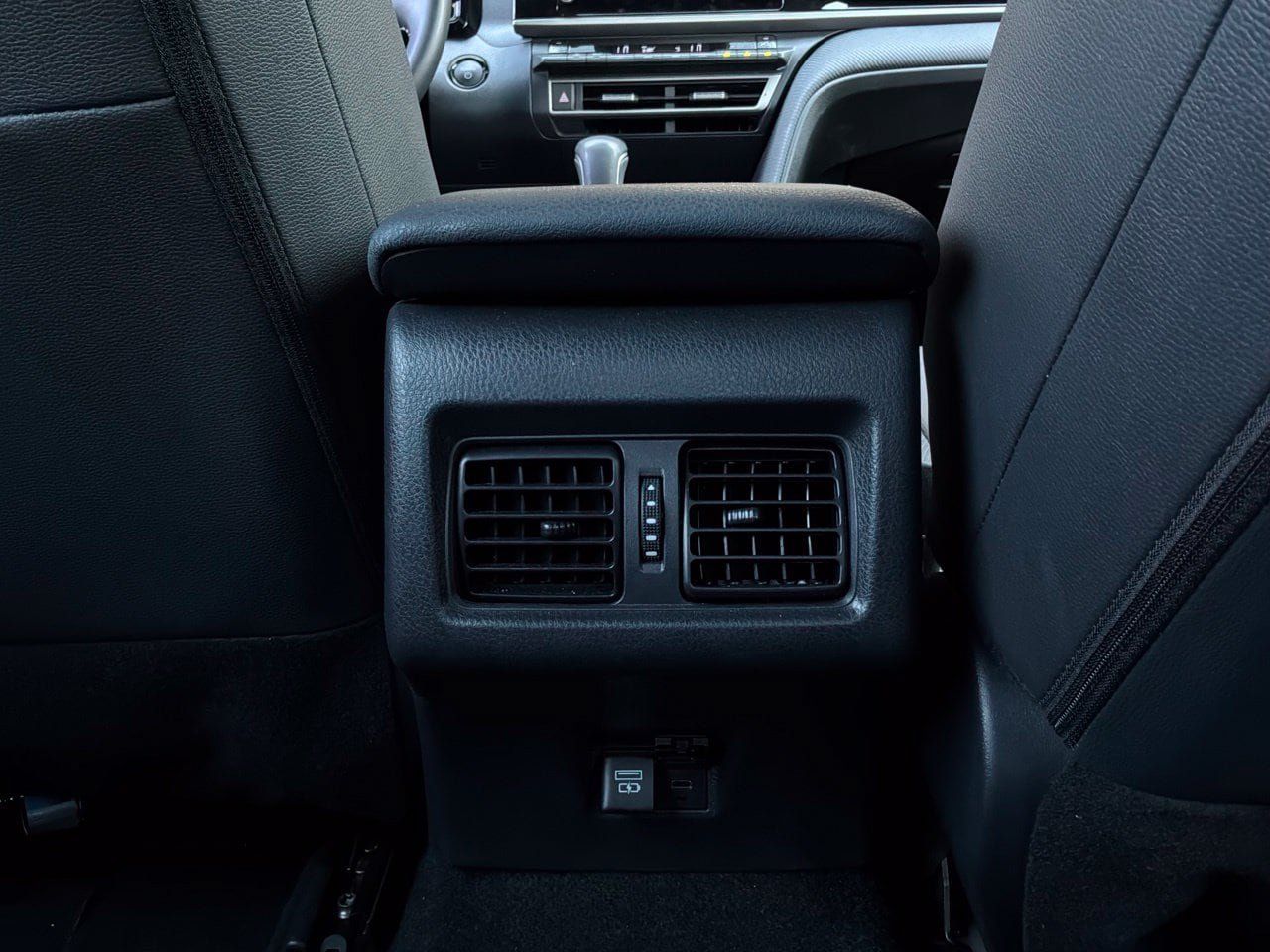 Used 2026 Toyota Camry SE FWD image 13