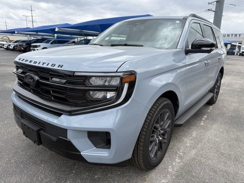 New 2026 Ford Expedition Platinum w/ Stealth Appearance Package image 1