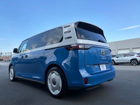 Used 2025 Volkswagen ID. Buzz 1st Edition AWD/4WD image 5