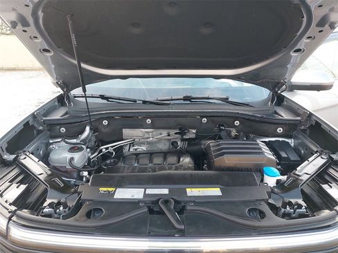 Certified 2024 Volkswagen Atlas SEL Premium R-Line image 27