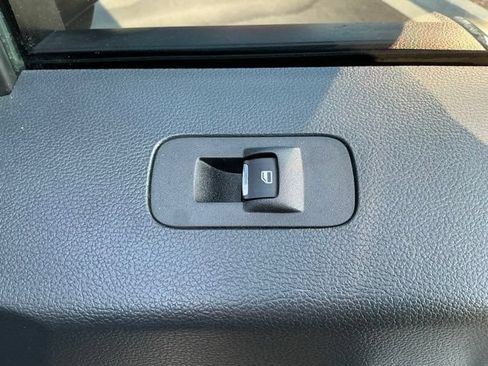 Used 2022 Ford F350 Lariat w/ Lariat Ultimate Package AWD/4WD image 29