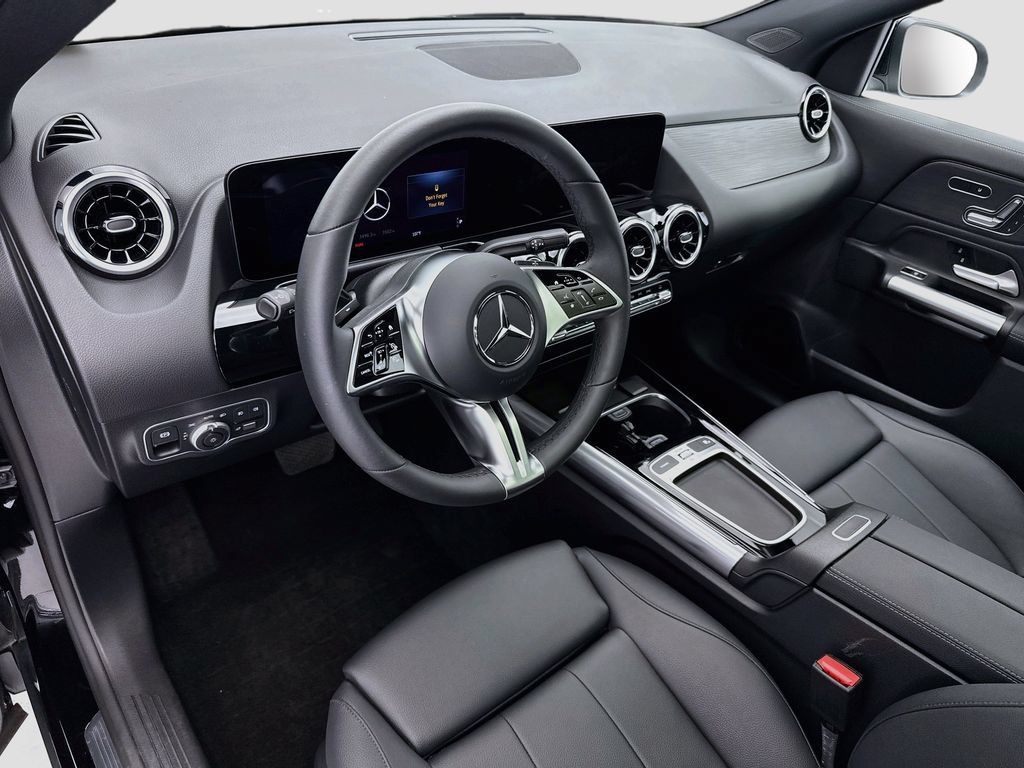 Used 2026 Mercedes-Benz GLA 250 image 9