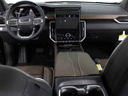 New 2026 GMC Acadia Denali Ultimate w/ LPO, All-Weather Package AWD/4WD image 12