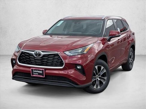 New 2026 Toyota Highlander XLE AWD/4WD image 1