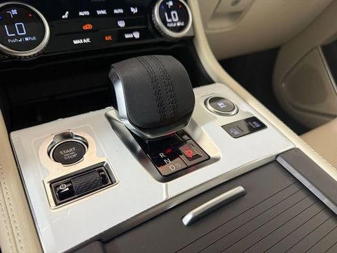 Certified 2026 Jaguar F-PACE R-Dynamic S image 27