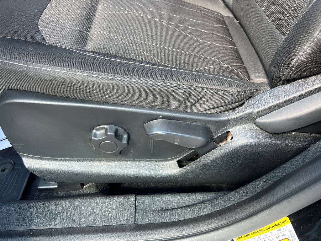Used 2021 Ford EcoSport SE w/ SE Convenience Package FWD image 10