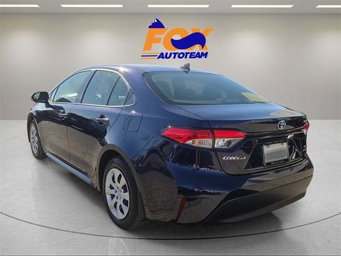 Certified 2025 Toyota Corolla LE image 3