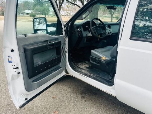 Used 2015 Ford F350 XL w/ Power Equipment Group image 14