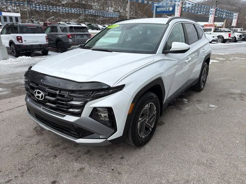 Used 2025 Hyundai Tucson Blue image 6