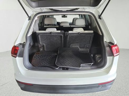 Used 2019 Volkswagen Tiguan SE FWD image 27