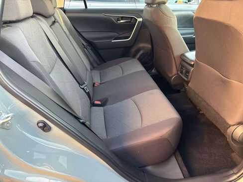 Used 2022 Toyota RAV4 XLE w/ Convenience Package AWD/4WD image 11