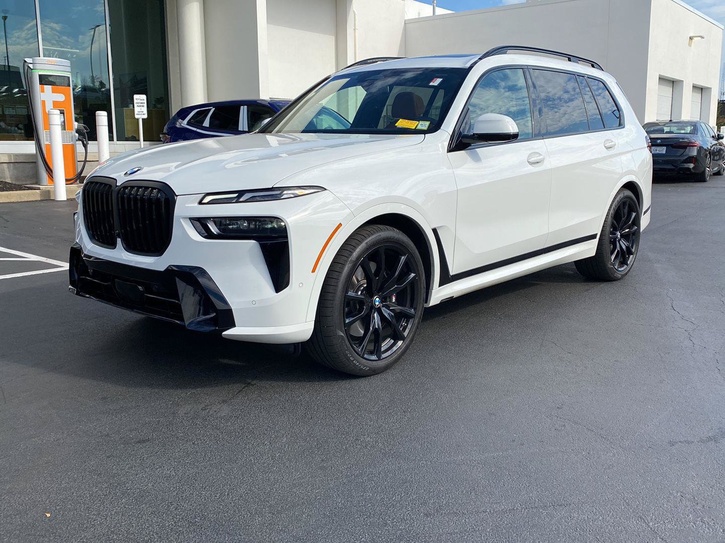 Used 2027 BMW X7 xDrive40i AWD/4WD image 7