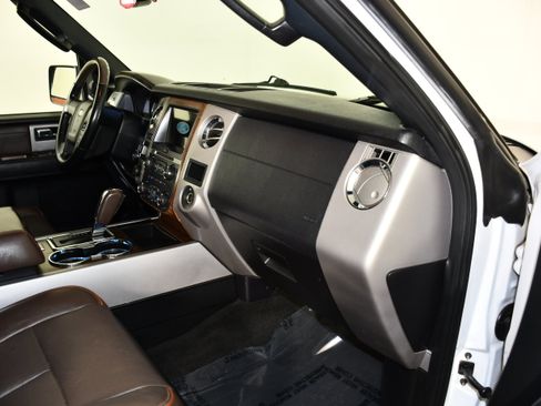 Used 2017 Ford Expedition King Ranch AWD/4WD image 43