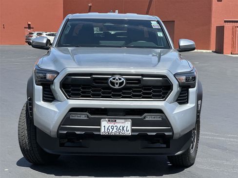 Used 2025 Toyota Tacoma TRD Off-Road image 6