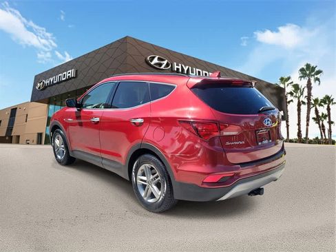 Used 2017 Hyundai Santa Fe Sport image 2