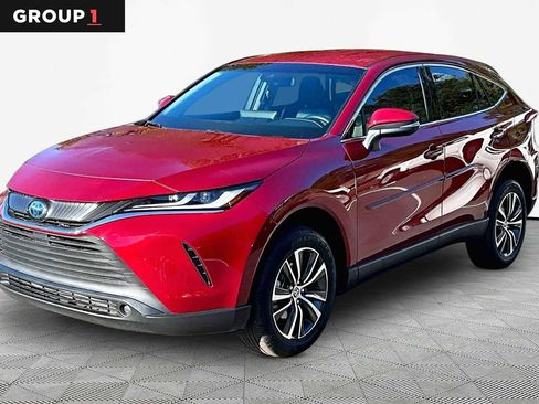 Certified 2024 Toyota Venza LE AWD/4WD image 1