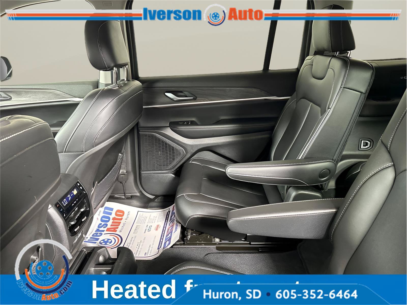 Used 2023 Jeep Grand Cherokee L Limited AWD/4WD image 16