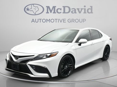 Used 2024 Toyota Camry XSE w/ Navigation Package FWD image 1