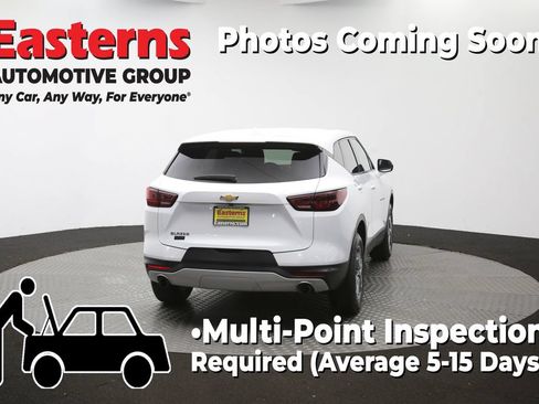 Used 2025 Chevrolet Blazer LT FWD image 39