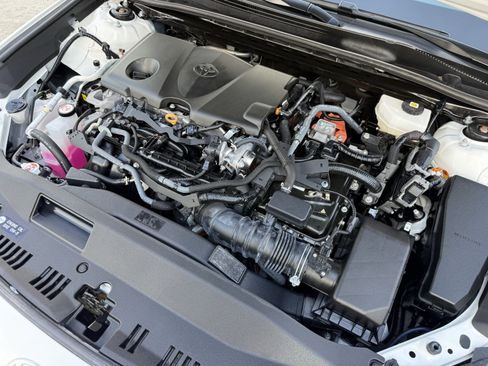 Used 2025 Toyota Camry LE image 35