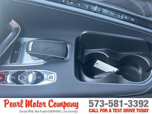 Used 2025 Chevrolet Corvette Z06 RWD image 18