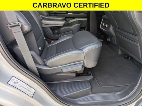 Used 2025 Ford Expedition Platinum AWD/4WD image 38