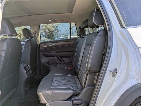 New 2026 Volkswagen Atlas SEL Premium R-Line AWD/4WD image 14
