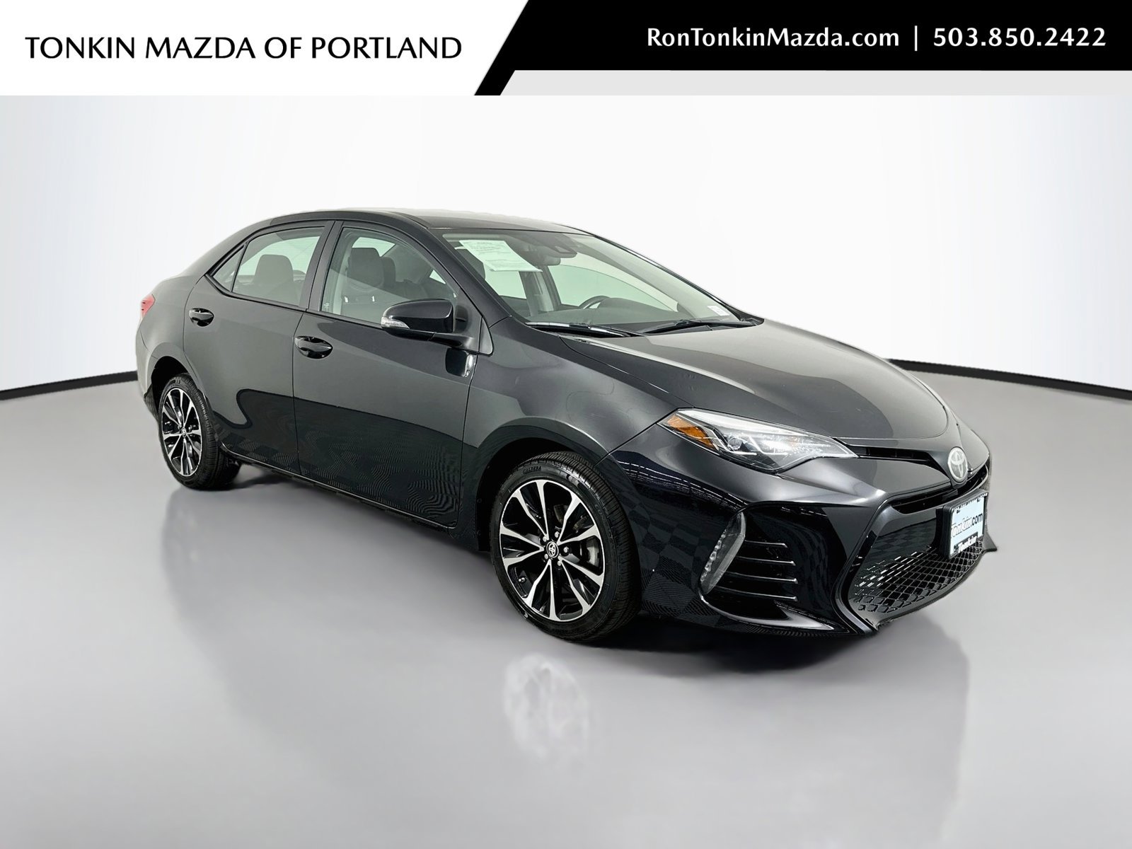 Used 2017 Toyota Corolla SE FWD image 1