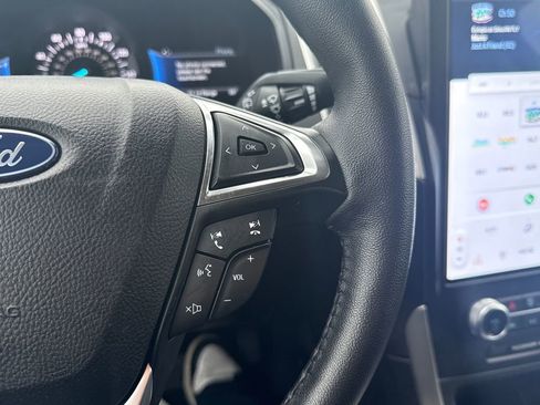 Used 2024 Ford Edge SEL image 33