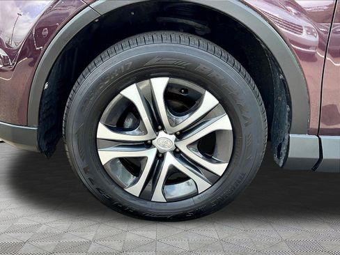 Used 2018 Toyota RAV4 LE w/ All Weather Liner Package AWD/4WD image 31