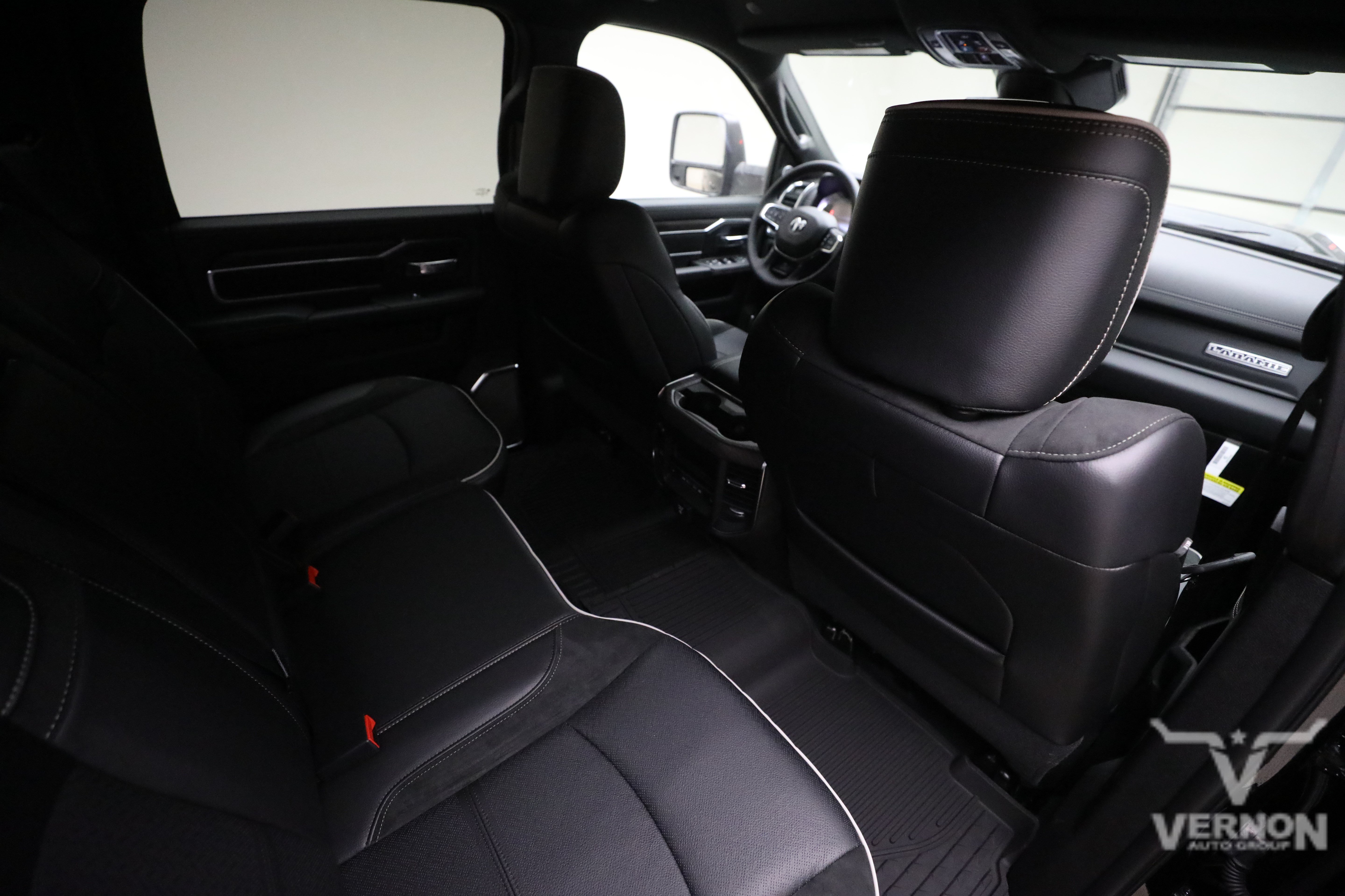 New 2027 RAM 3500 Laramie AWD/4WD image 12