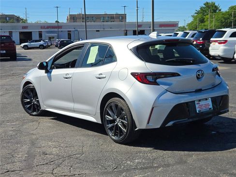 Used 2024 Toyota Corolla XSE FWD image 11
