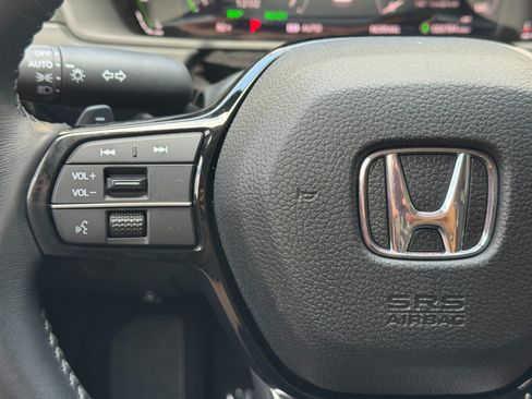 Used 2023 Honda Accord Touring image 20